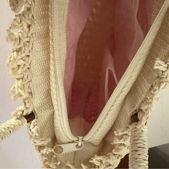Women’s coral & cream woven purse - Picture 8 of 8
